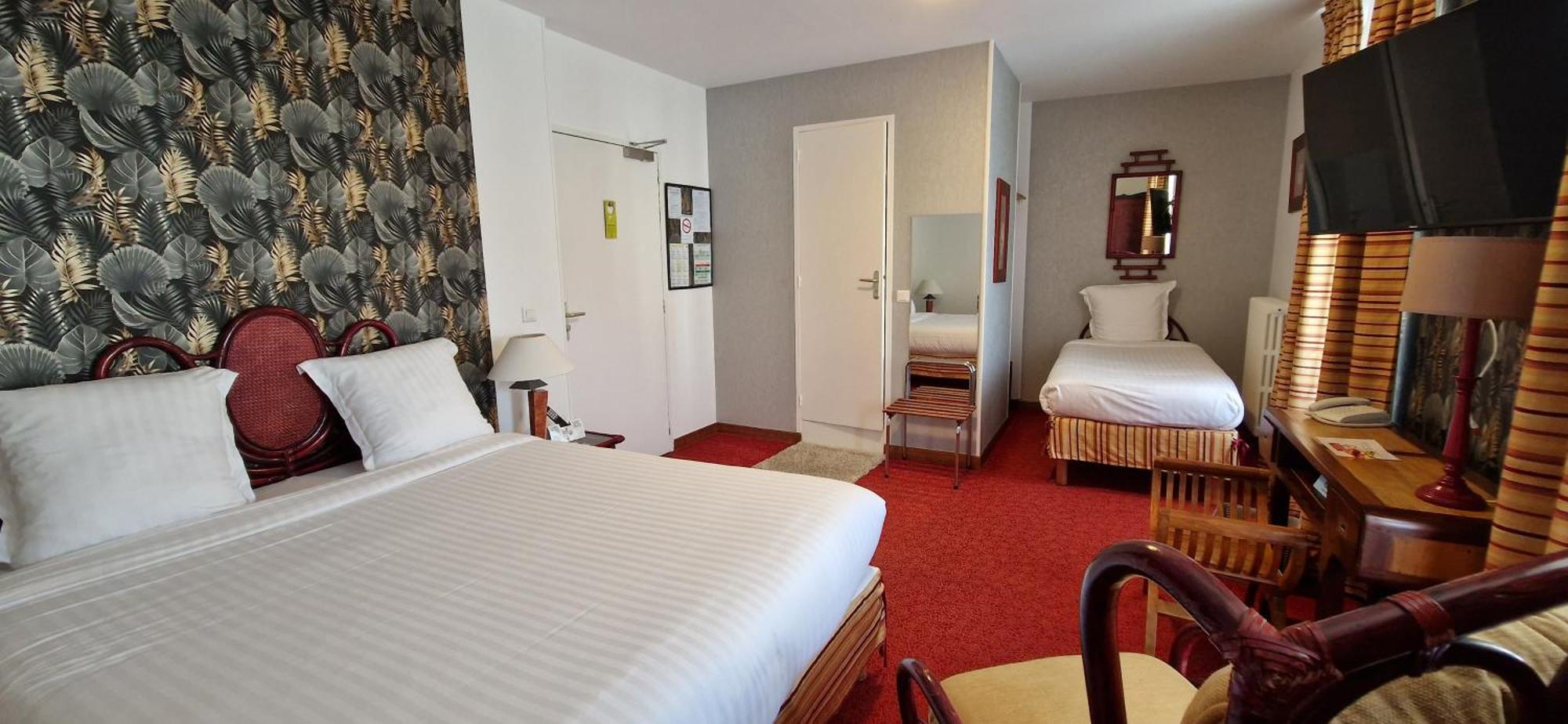 Brit Hotel Essentiel Pontivy Robic Екстер'єр фото