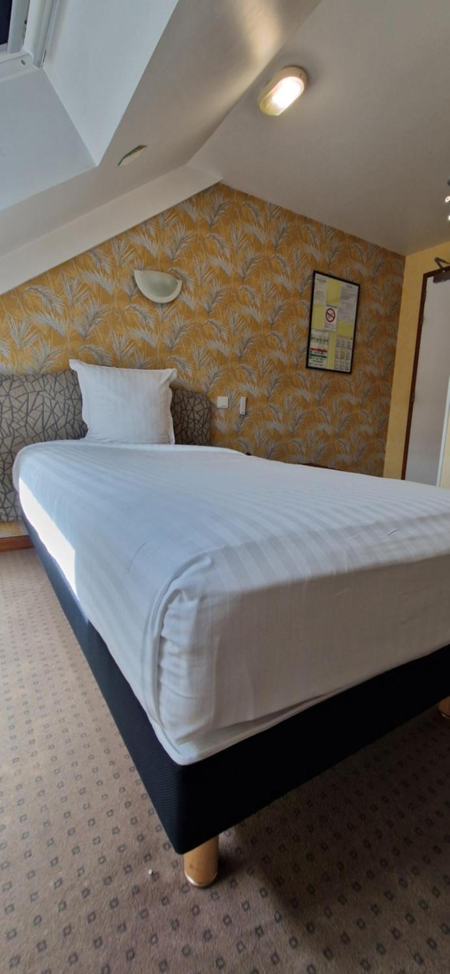 Brit Hotel Essentiel Pontivy Robic Екстер'єр фото