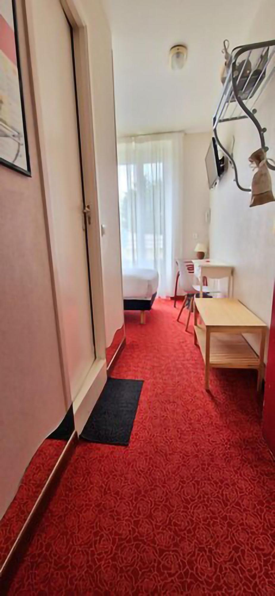 Brit Hotel Essentiel Pontivy Robic Екстер'єр фото