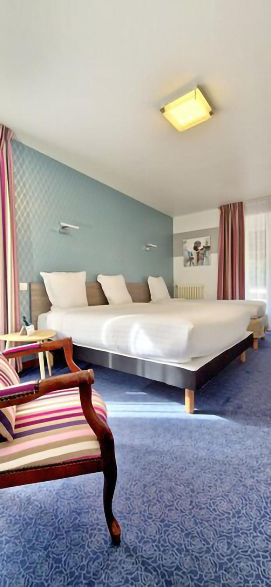 Brit Hotel Essentiel Pontivy Robic Екстер'єр фото