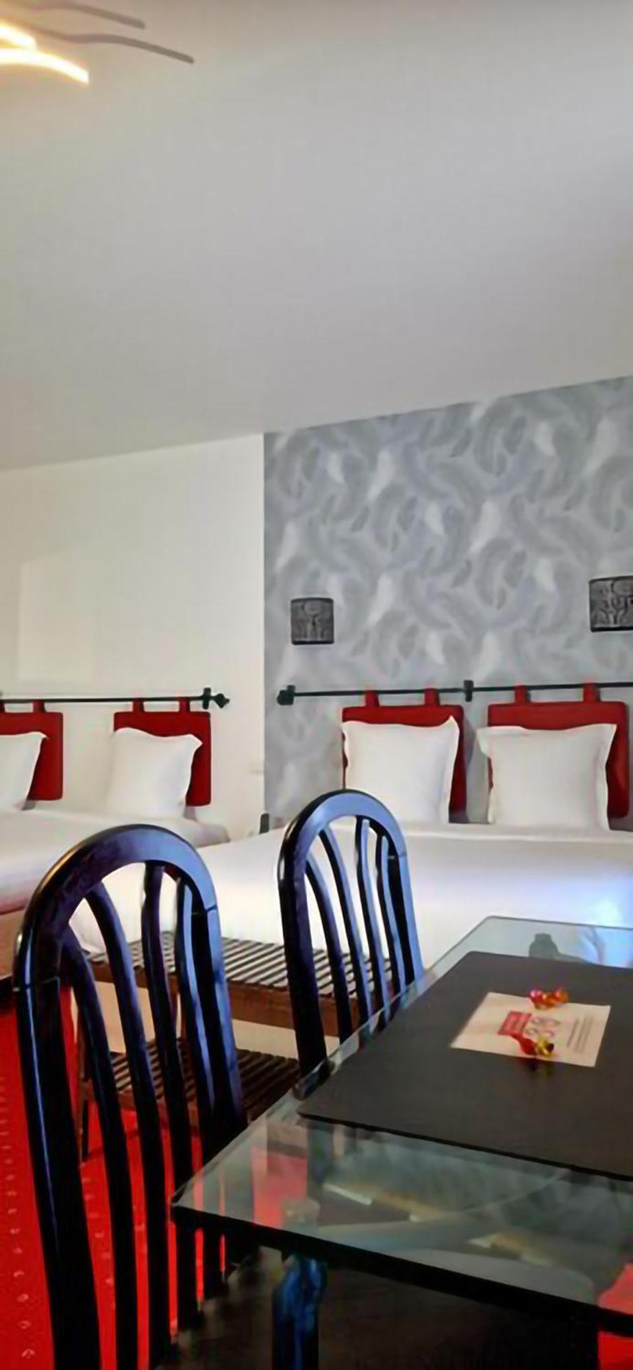 Brit Hotel Essentiel Pontivy Robic Екстер'єр фото