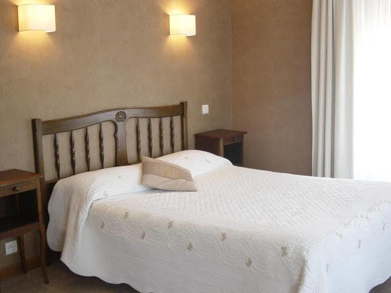Brit Hotel Essentiel Pontivy Robic Екстер'єр фото