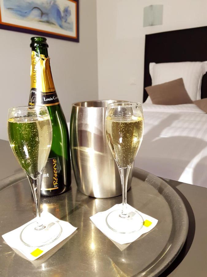 Brit Hotel Essentiel Pontivy Robic Екстер'єр фото